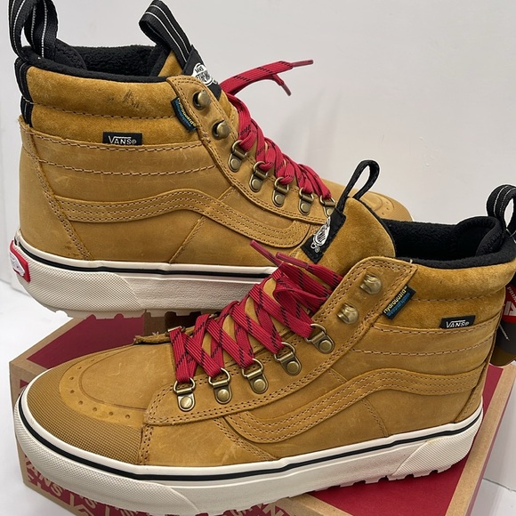 Vans Men’s Sk8-Hi Dr Mte-2
Pop Lace Tan
VN0009QMJM9
Boots Cold Weather Sneakers - Picture 10 of 16